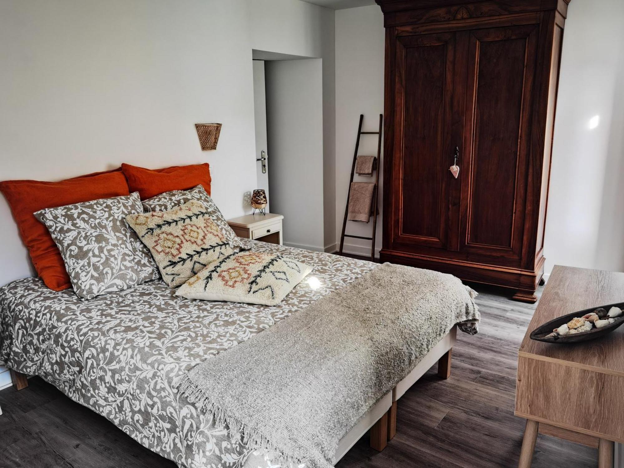 Je Soigne Mon Assiette Bed & Breakfast Saint-Laurent-d'Arce Luaran gambar